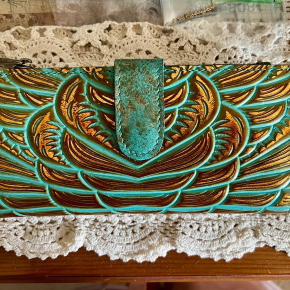 Patricia Nash turquoise and gold metallic embossed wallet - Picture 1 of 9